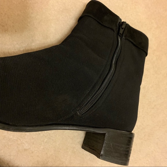 Stuart Weizman Gore-Tex side zipper ankle boots - Picture 6 of 10
